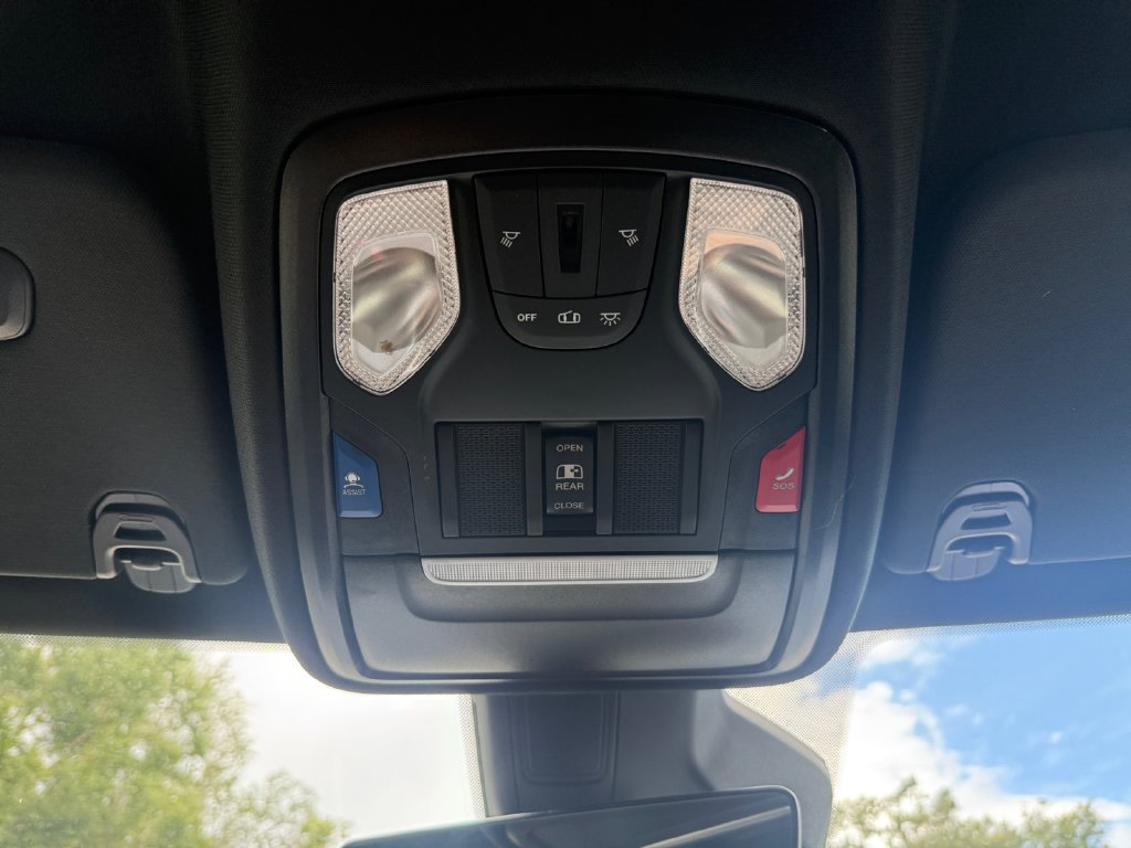 Used 2025 RAM 1500 Big Horn AWD/4WD image 26