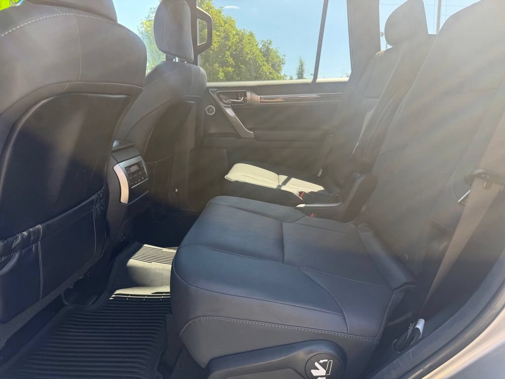Used 2023 Lexus GX 460 Premium AWD/4WD image 25