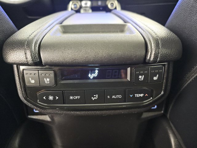 Certified 2024 Toyota Grand Highlander AWD image 35