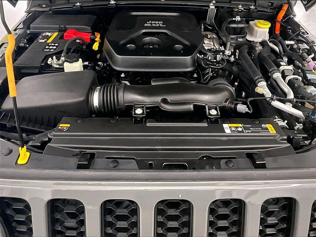 Used 2022 Jeep Wrangler Unlimited Sahara image 29