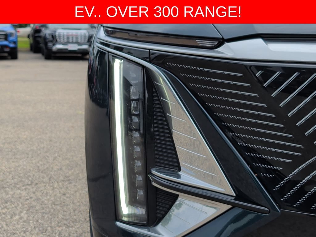 Used 2024 Cadillac Lyriq Luxury AWD/4WD image 42