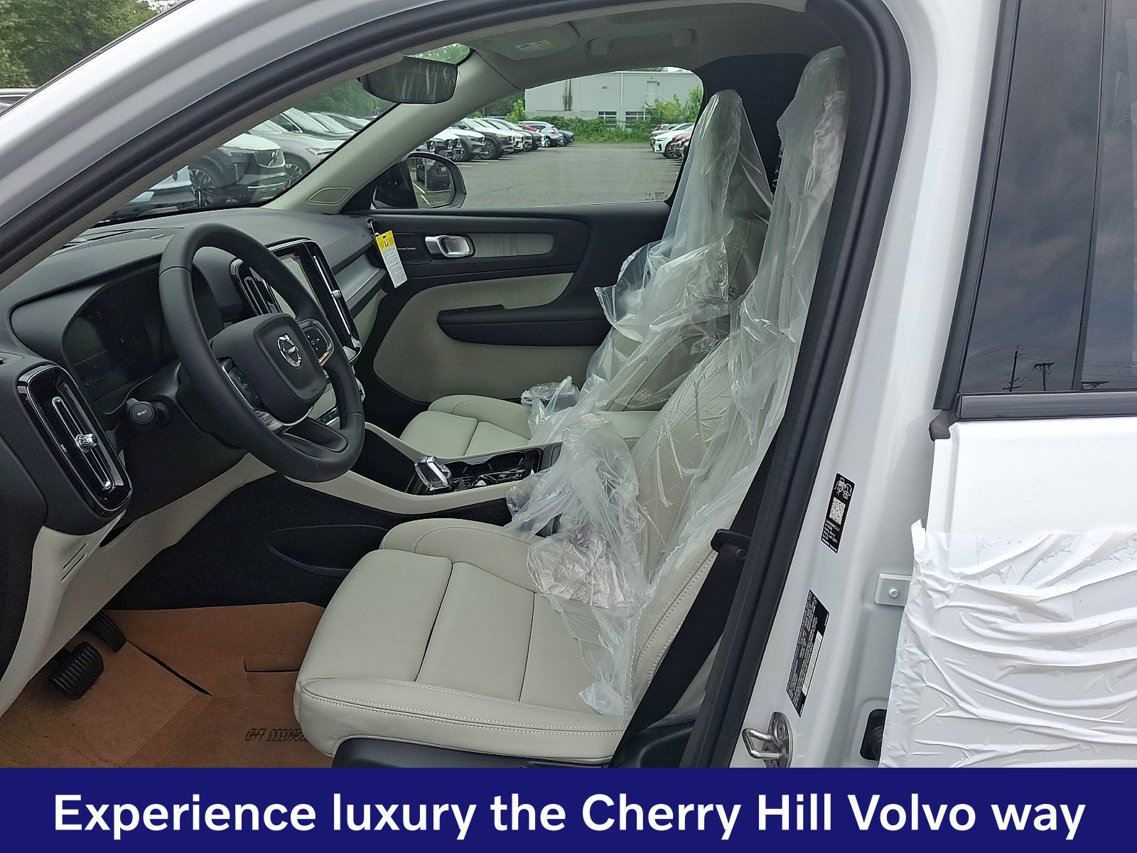 New 2026 Volvo XC40 B5 Ultra w/ Protection Package Premier AWD/4WD image 10