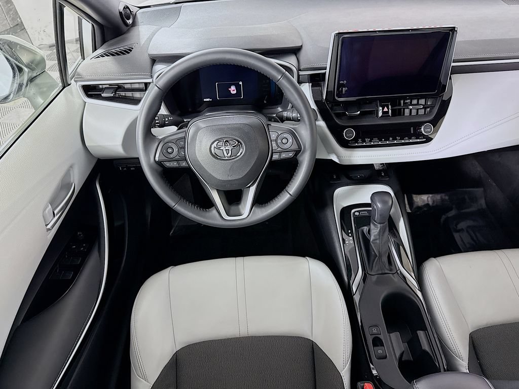 Certified 2025 Toyota Corolla XSE FWD image 4