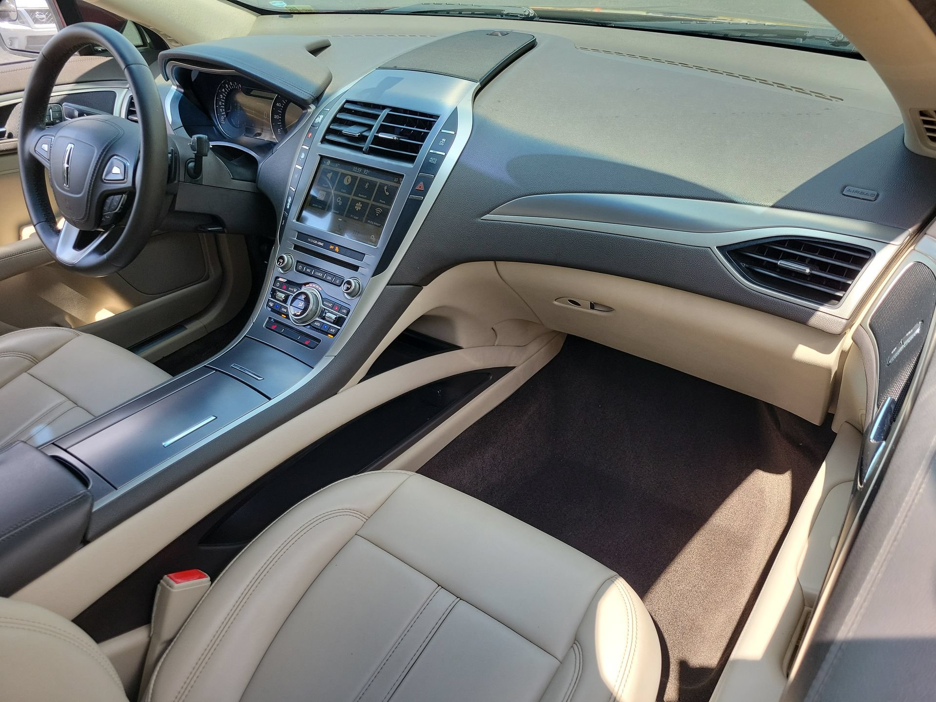 Used 2018 Lincoln MKZ Premiere FWD image 13