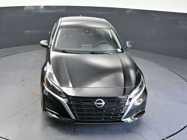 Used 2025 Nissan Altima 2.5 SV FWD image 25