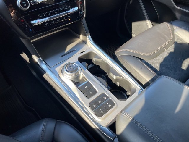 Used 2022 Ford Explorer Platinum w/ Equipment Group 601A image 17