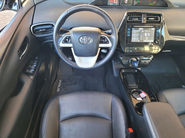 Certified 2017 Toyota Prius Four w/ Advanced Technology Package FWD image 19