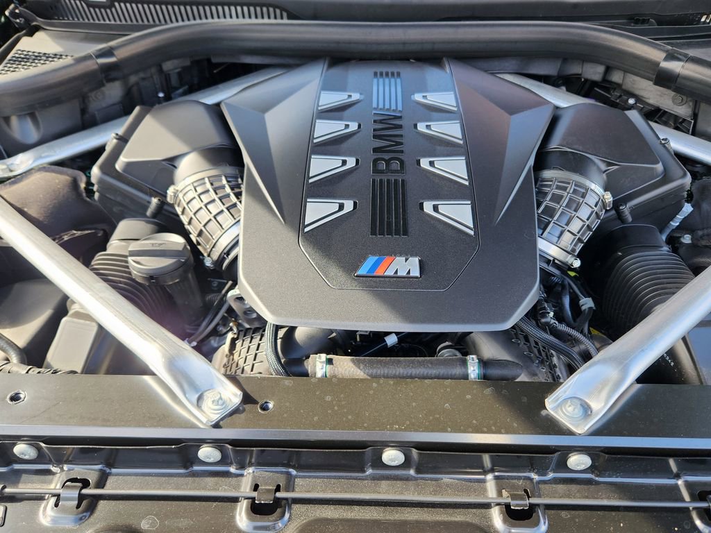 Used 2025 BMW X7 M60i image 29