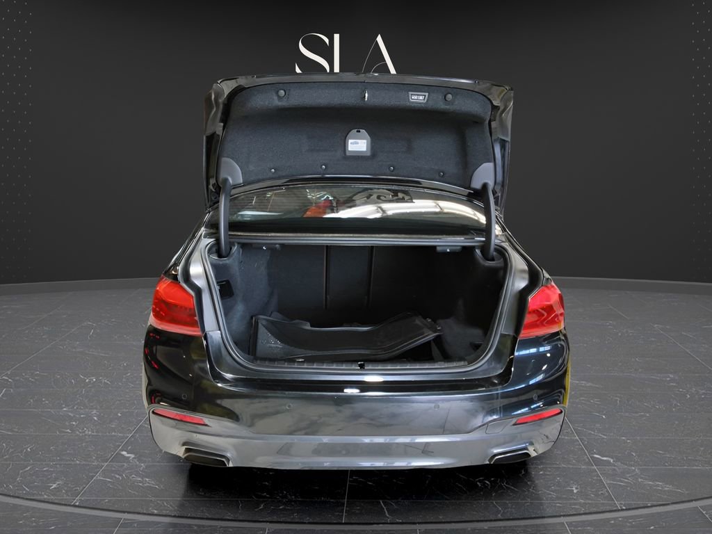 Used 2018 BMW 540i xDrive AWD/4WD image 6