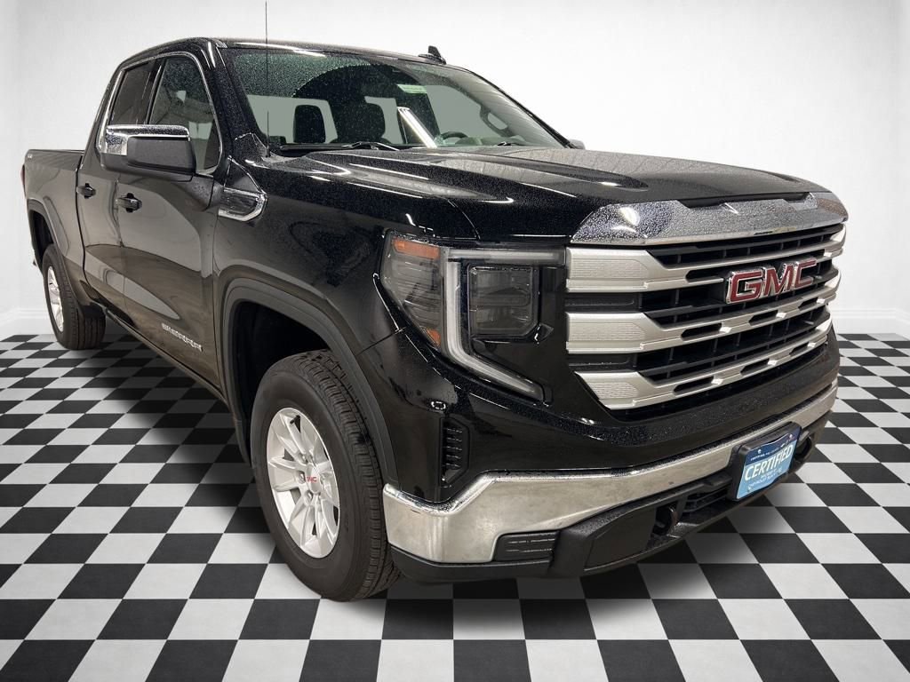 Certified 2023 GMC Sierra 1500 SLE image 1