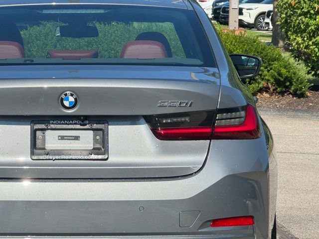 Certified 2025 BMW 330i xDrive Sedan image 8