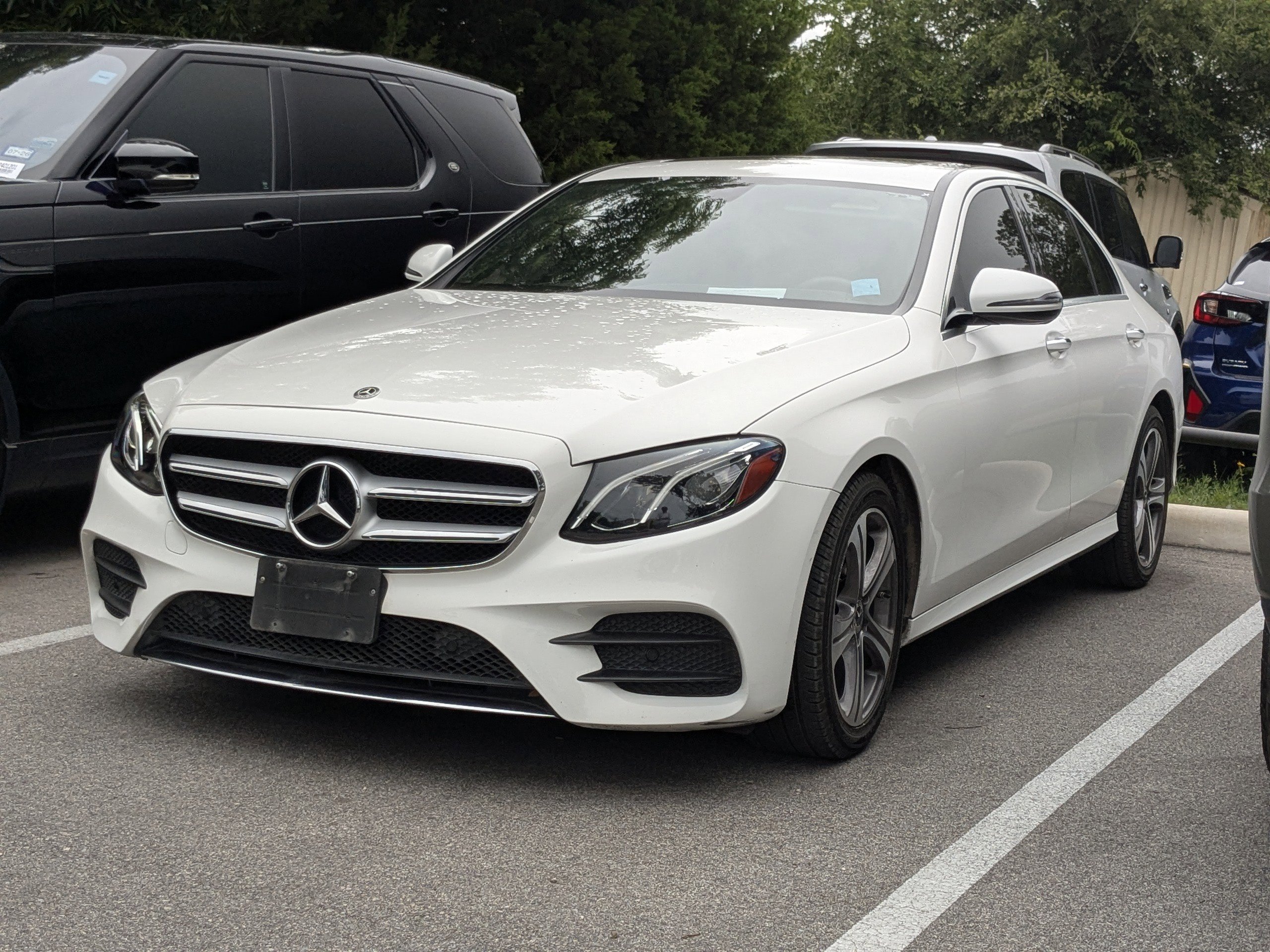 Used 2019 Mercedes-Benz E 300 image 3