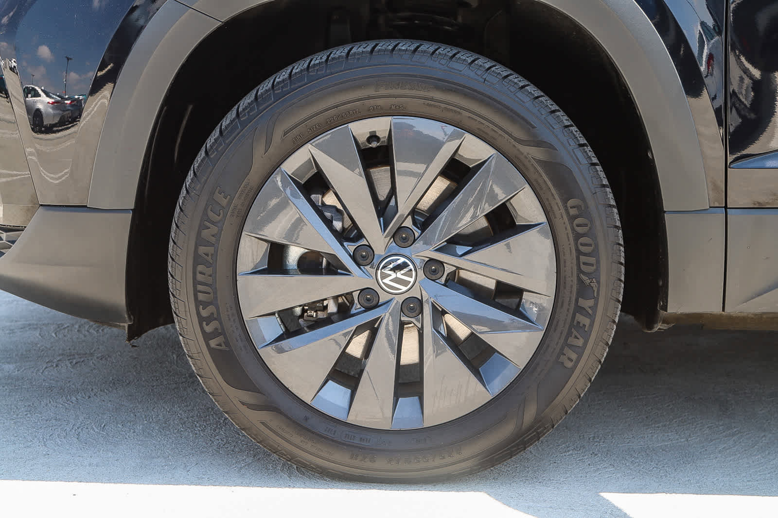 Used 2022 Volkswagen Taos S image 11
