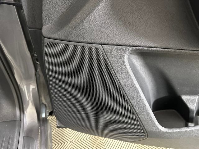 Used 2024 Nissan Pathfinder SV image 29