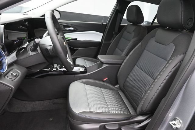 New 2026 Chevrolet Trax LT w/ Sunroof Package FWD image 19
