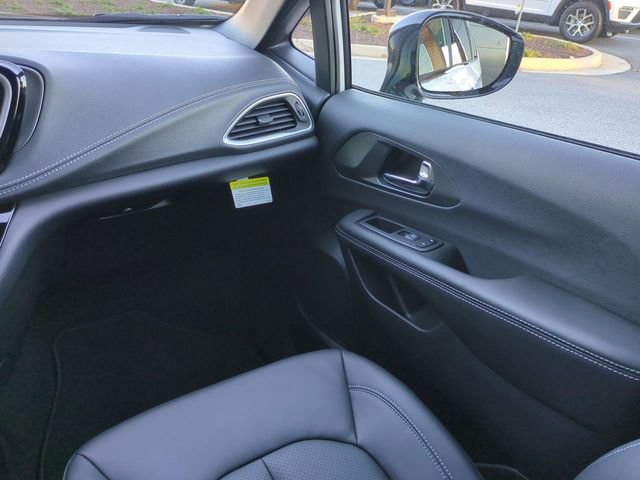 New 2026 Chrysler Pacifica Select AWD/4WD image 17