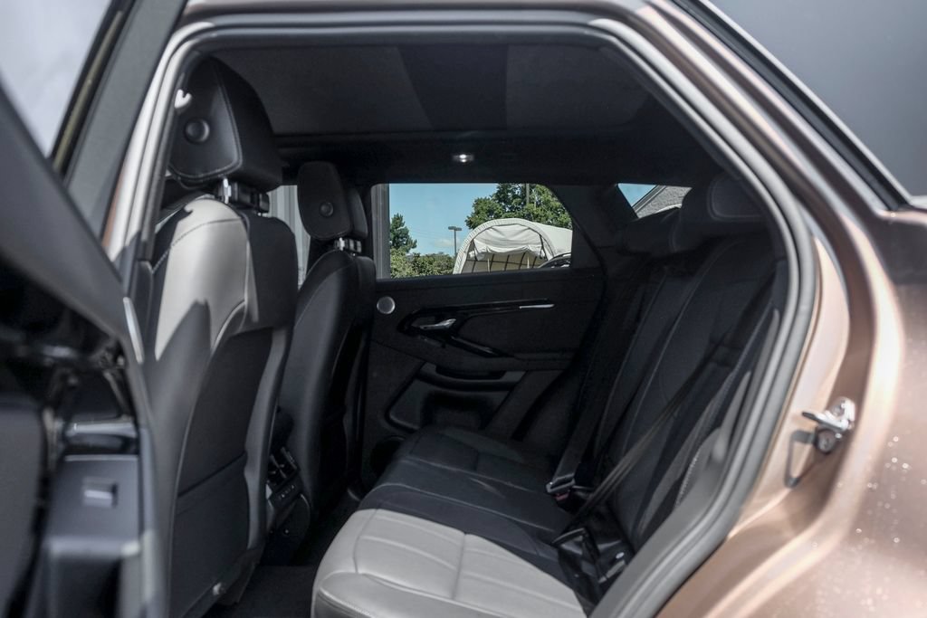 New 2026 Land Rover Range Rover Evoque Hoxton AWD/4WD image 17