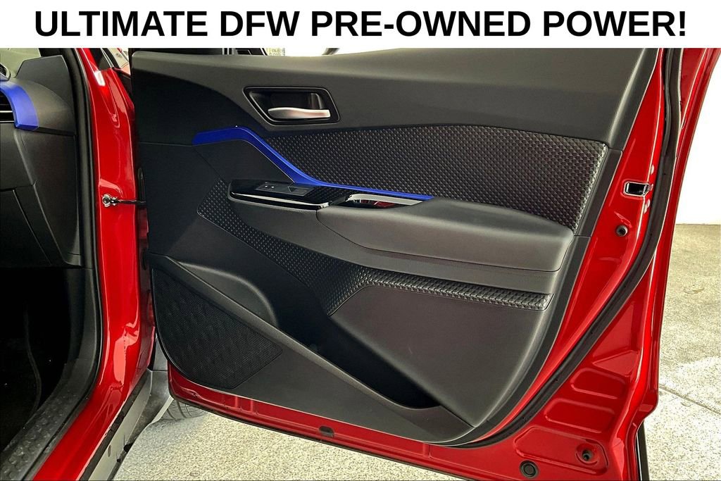 Used 2022 Toyota C-HR XLE FWD image 21