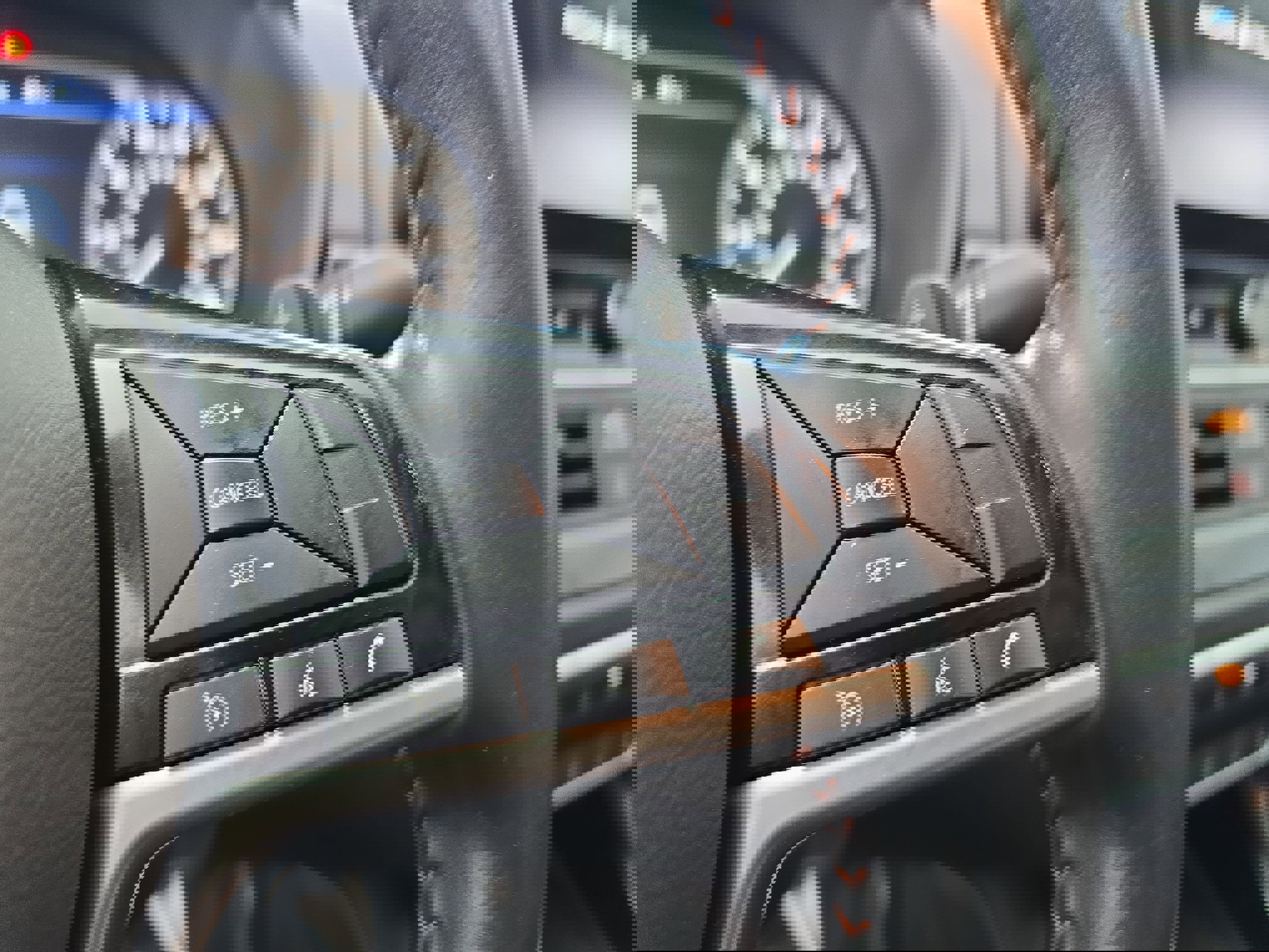 Used 2023 Nissan Altima 2.5 SR w/ SR Premium Package image 17