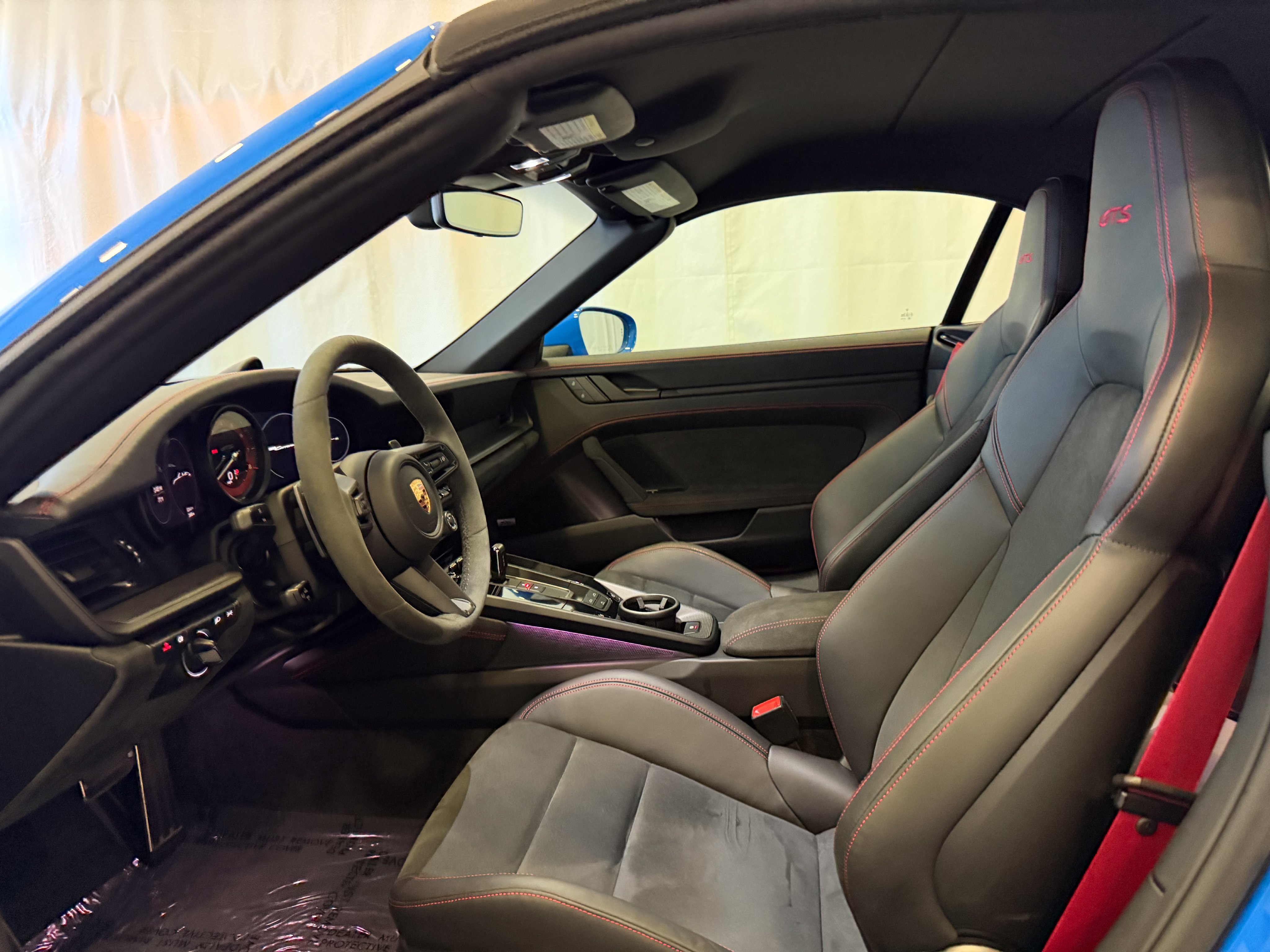 Used 2024 Porsche 911 Carrera GTS RWD image 5