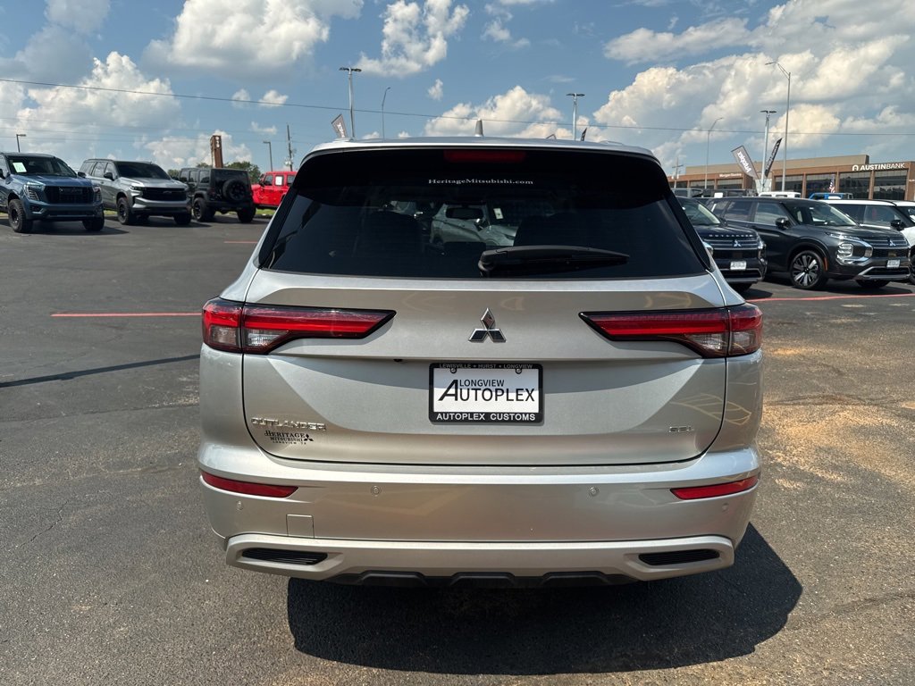 Used 2024 Mitsubishi Outlander SEL image 7