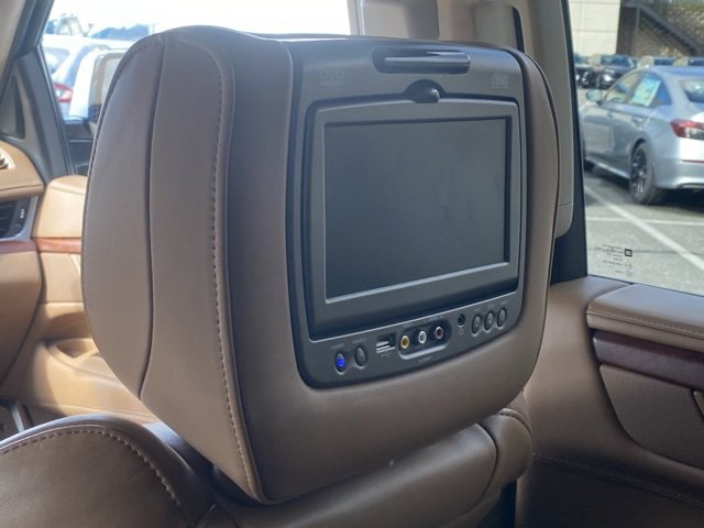 Used 2016 Cadillac Escalade ESV Platinum image 34