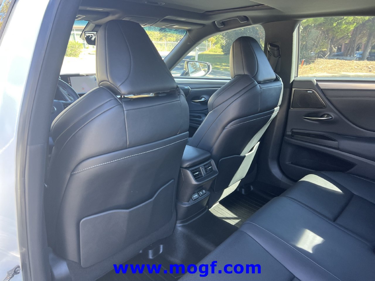 Used 2019 Lexus ES 350 F Sport w/ Accessory Package 2 FWD image 22