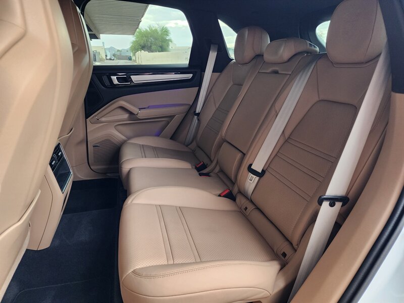 Used 2022 Porsche Cayenne Platinum Edition AWD/4WD image 80