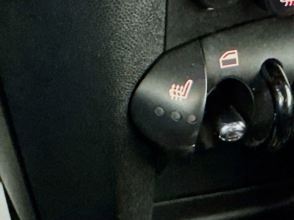 Used 2011 MINI Cooper S image 22