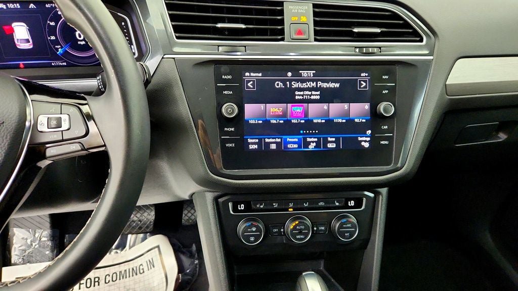 Used 2021 Volkswagen Tiguan SEL AWD/4WD image 18