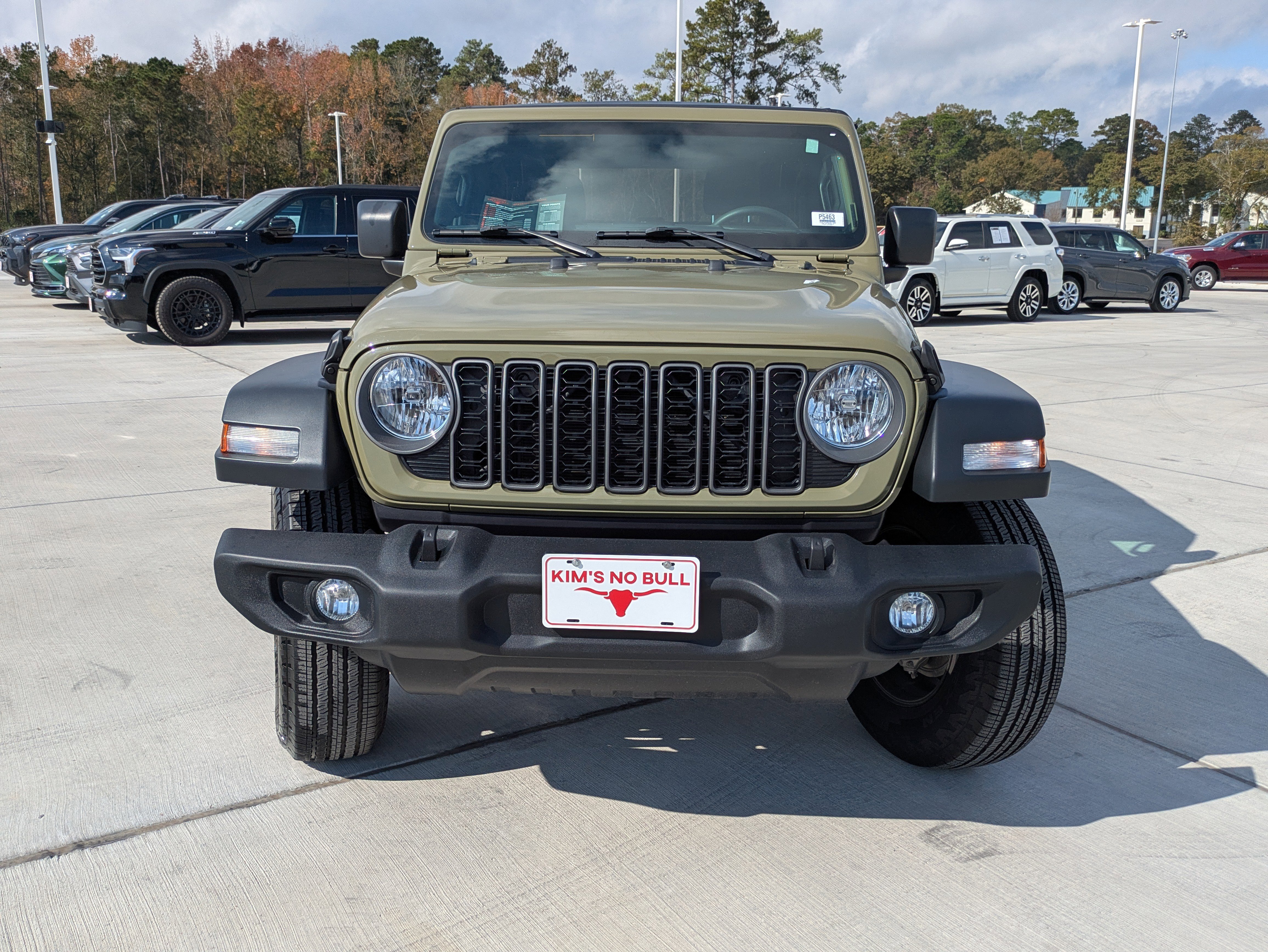 Used 2025 Jeep Wrangler Sport AWD/4WD image 2