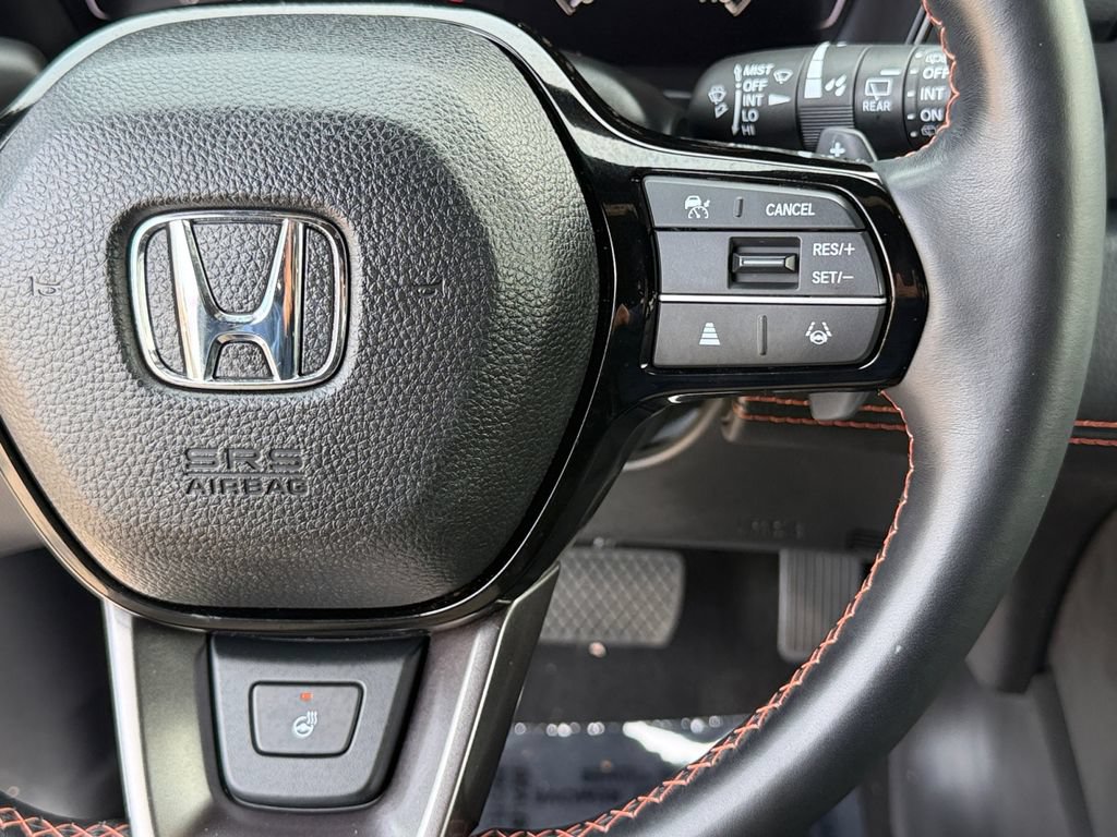 Used 2025 Honda Pilot TrailSport image 19