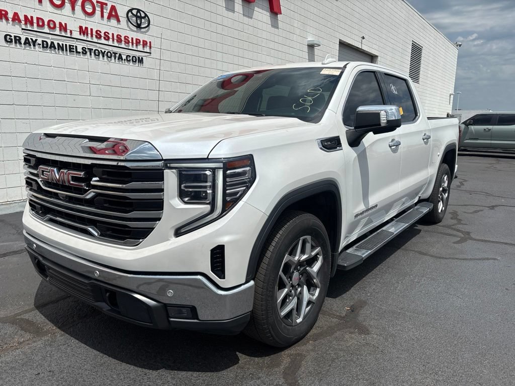 Used 2023 GMC Sierra 1500 SLT w/ SLT Premium Plus Package RWD image 1