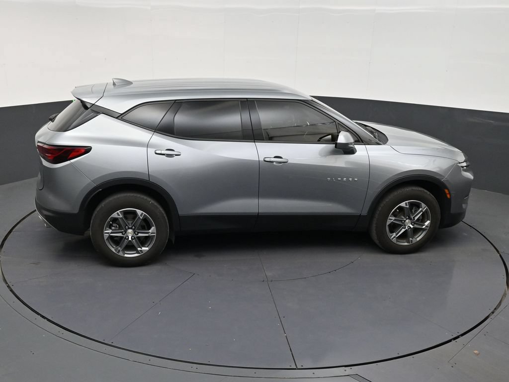 Used 2024 Chevrolet Blazer LT FWD image 16