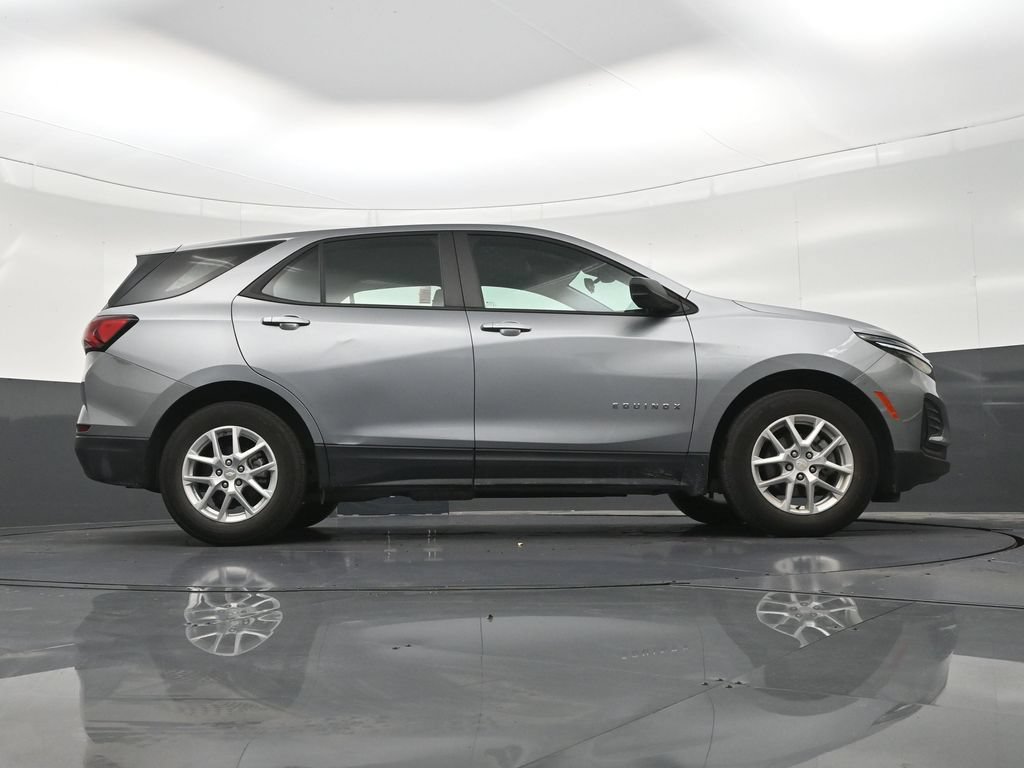 Used 2024 Chevrolet Equinox LS FWD image 28