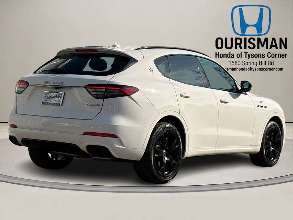 Used 2022 Maserati Levante GT image 3