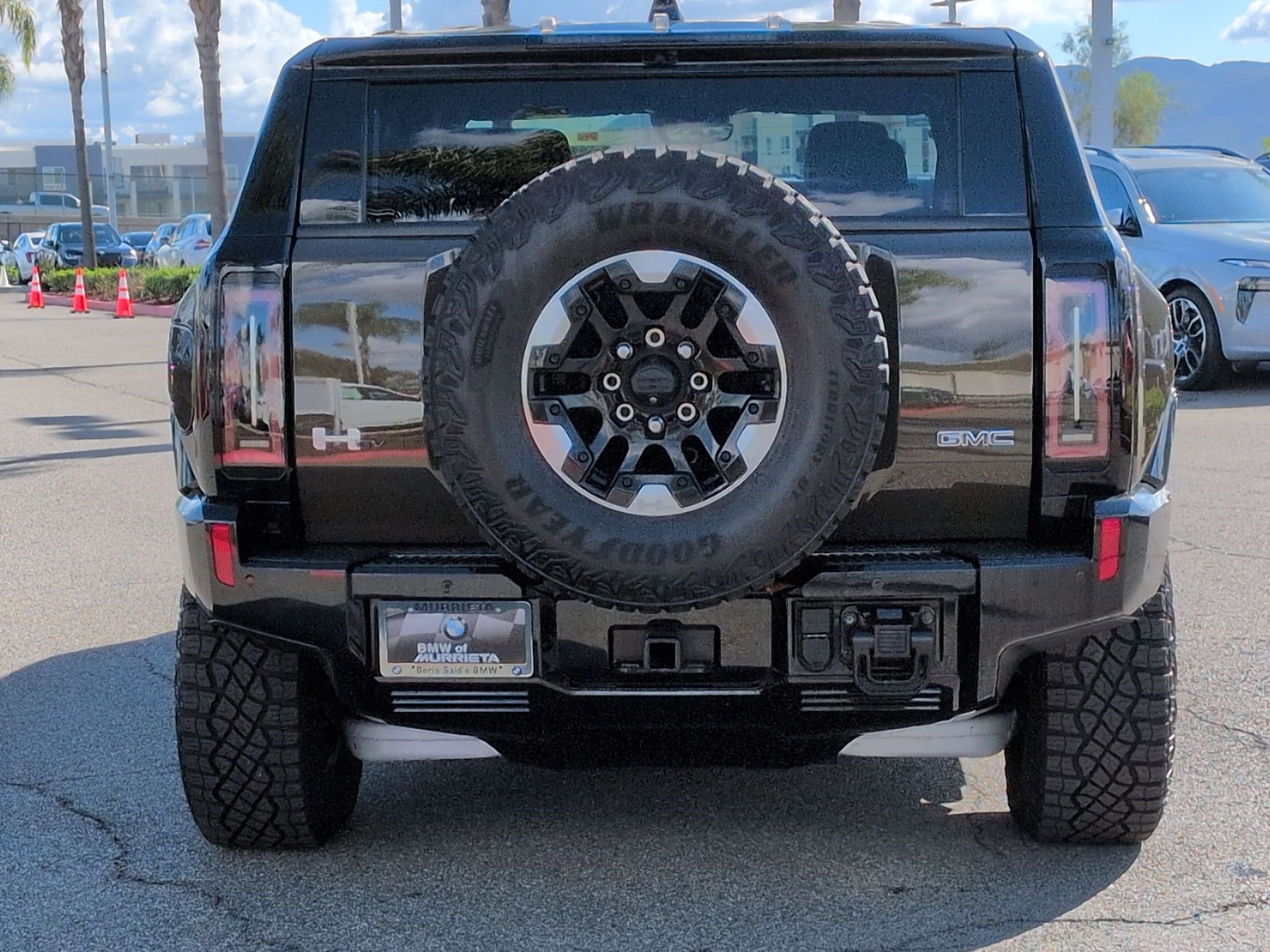Used 2024 GMC Hummer EV 2X w/ Extreme Off-Road Package image 9