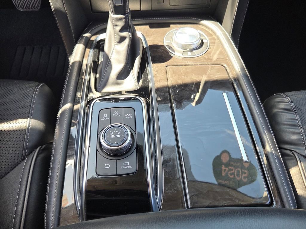 Used 2024 INFINITI QX80 Luxe AWD/4WD image 19