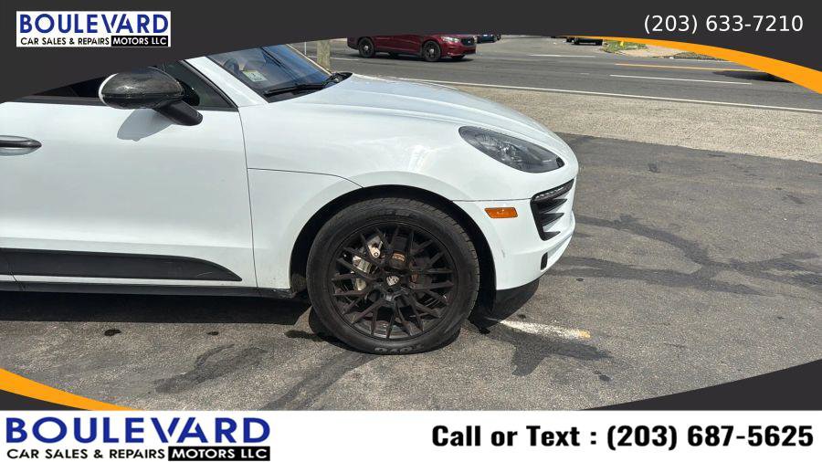 Used 2017 Porsche Macan S image 12