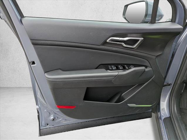 Used 2025 Kia Sportage EX image 21