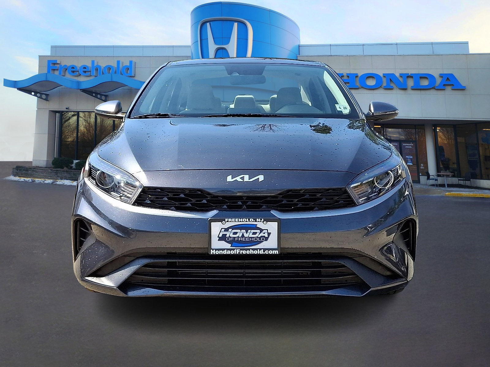 Used 2023 Kia Forte LXS w/ LXS Technology Package image 2