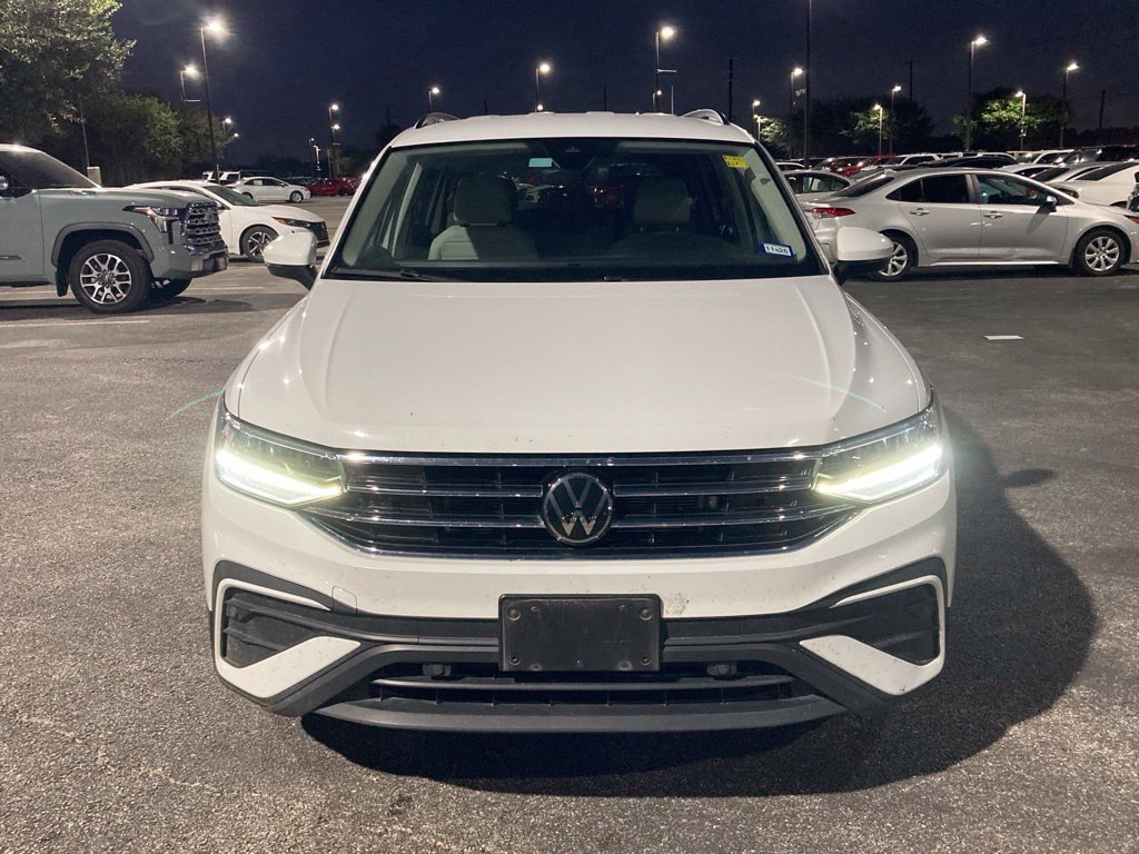 Used 2024 Volkswagen Tiguan S FWD image 2