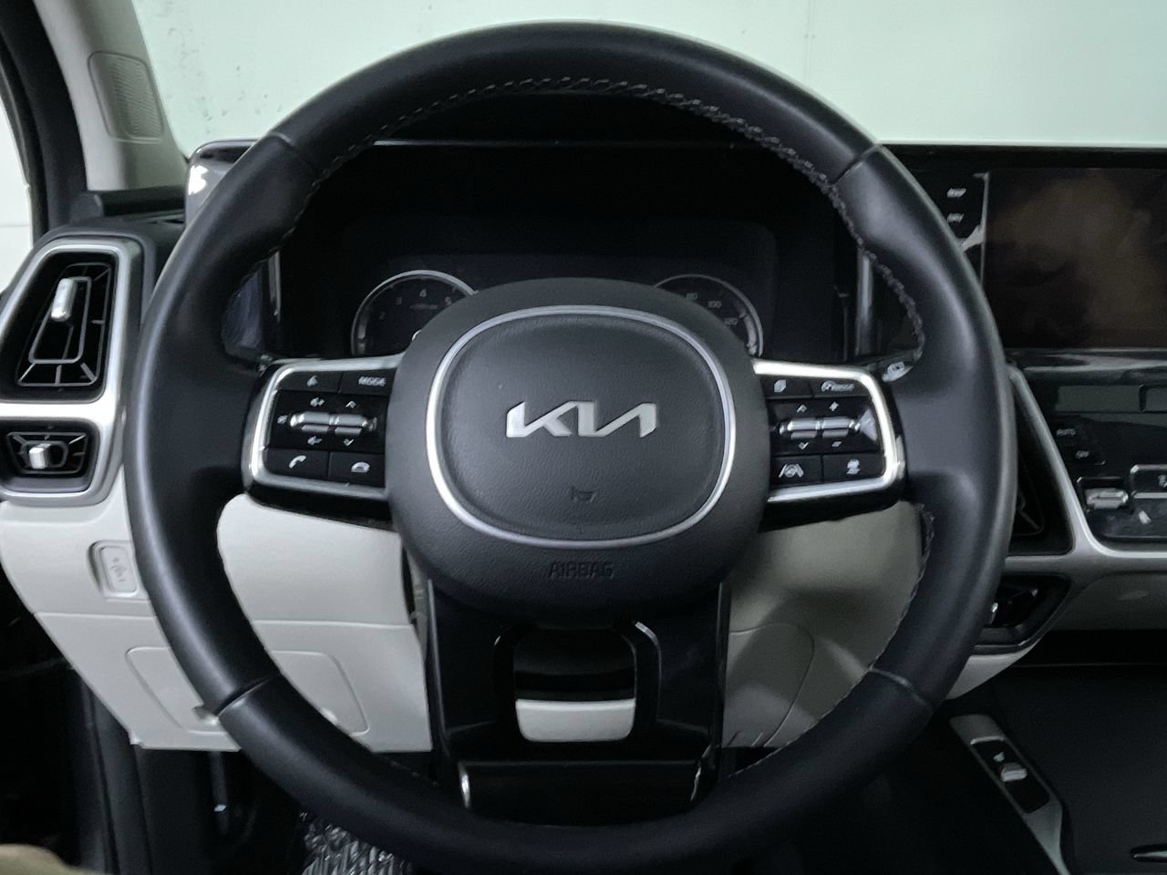 Used 2023 Kia Sorento X-Line EX AWD/4WD image 13