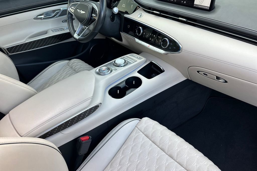 Used 2022 Genesis GV70 3.5T Sport w/ Sport Prestige Package image 16