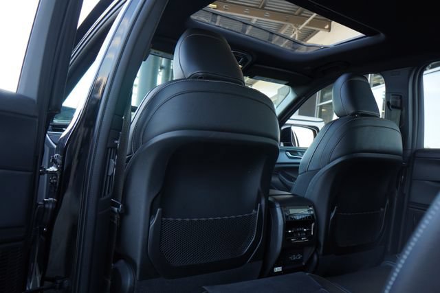 Used 2024 Jeep Grand Cherokee L Altitude AWD/4WD image 28