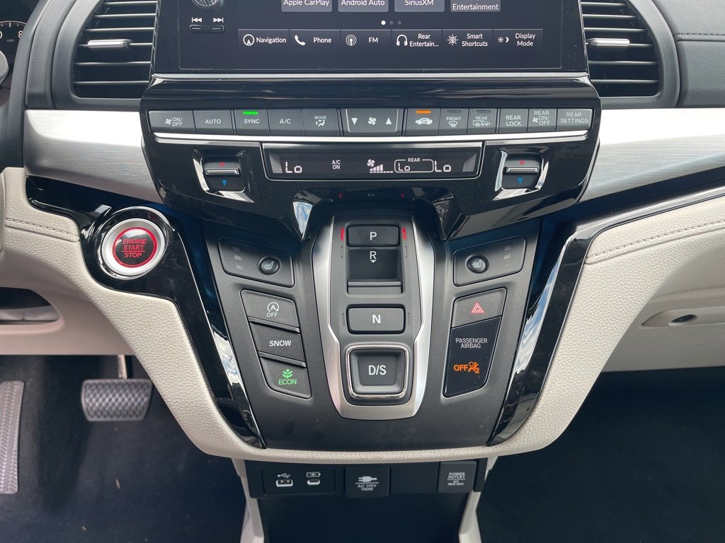 New 2026 Honda Odyssey Touring image 11