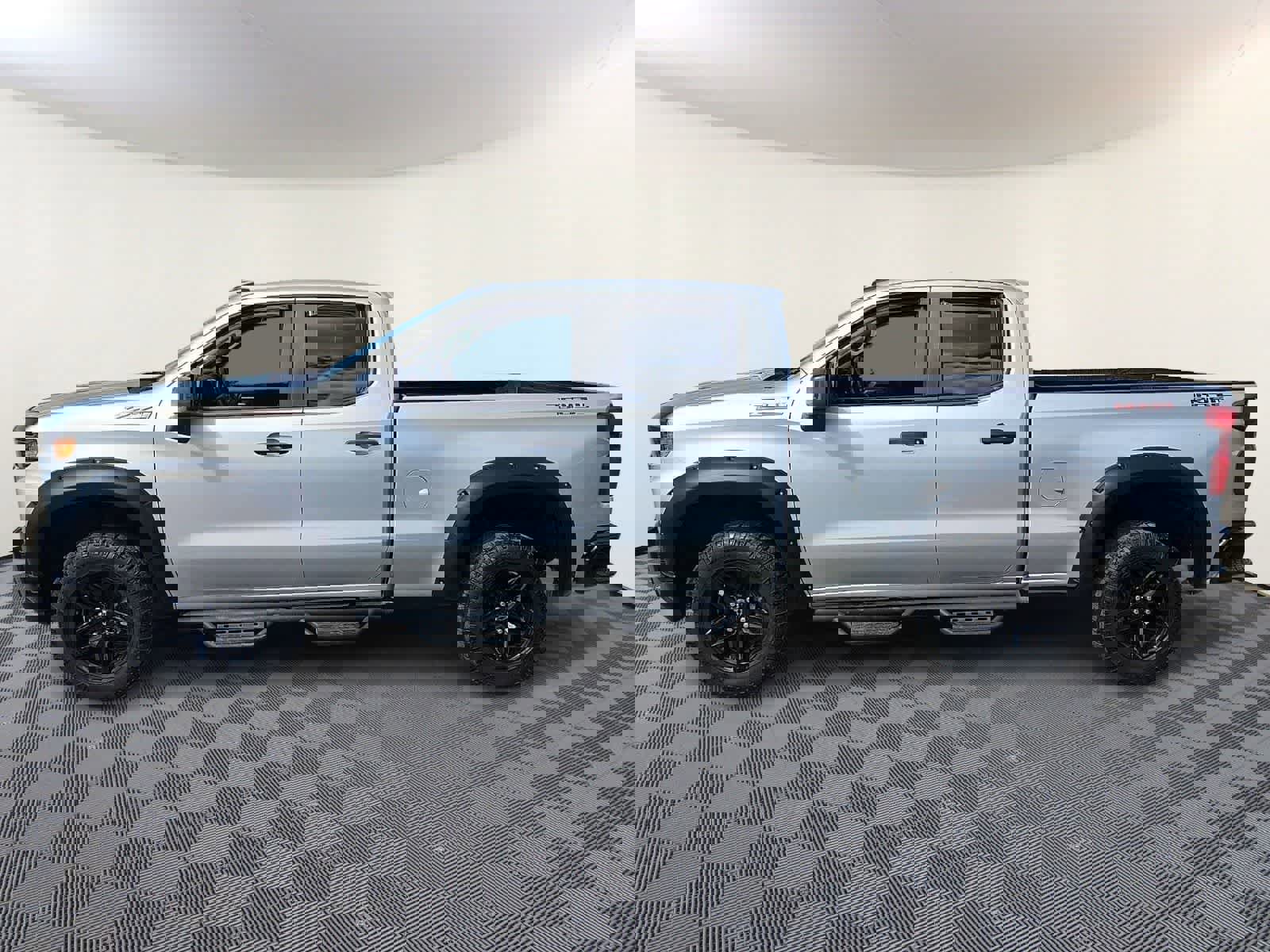 Used 2020 Chevrolet Silverado 1500 Custom Trail Boss w/ Custom Convenience Package image 8