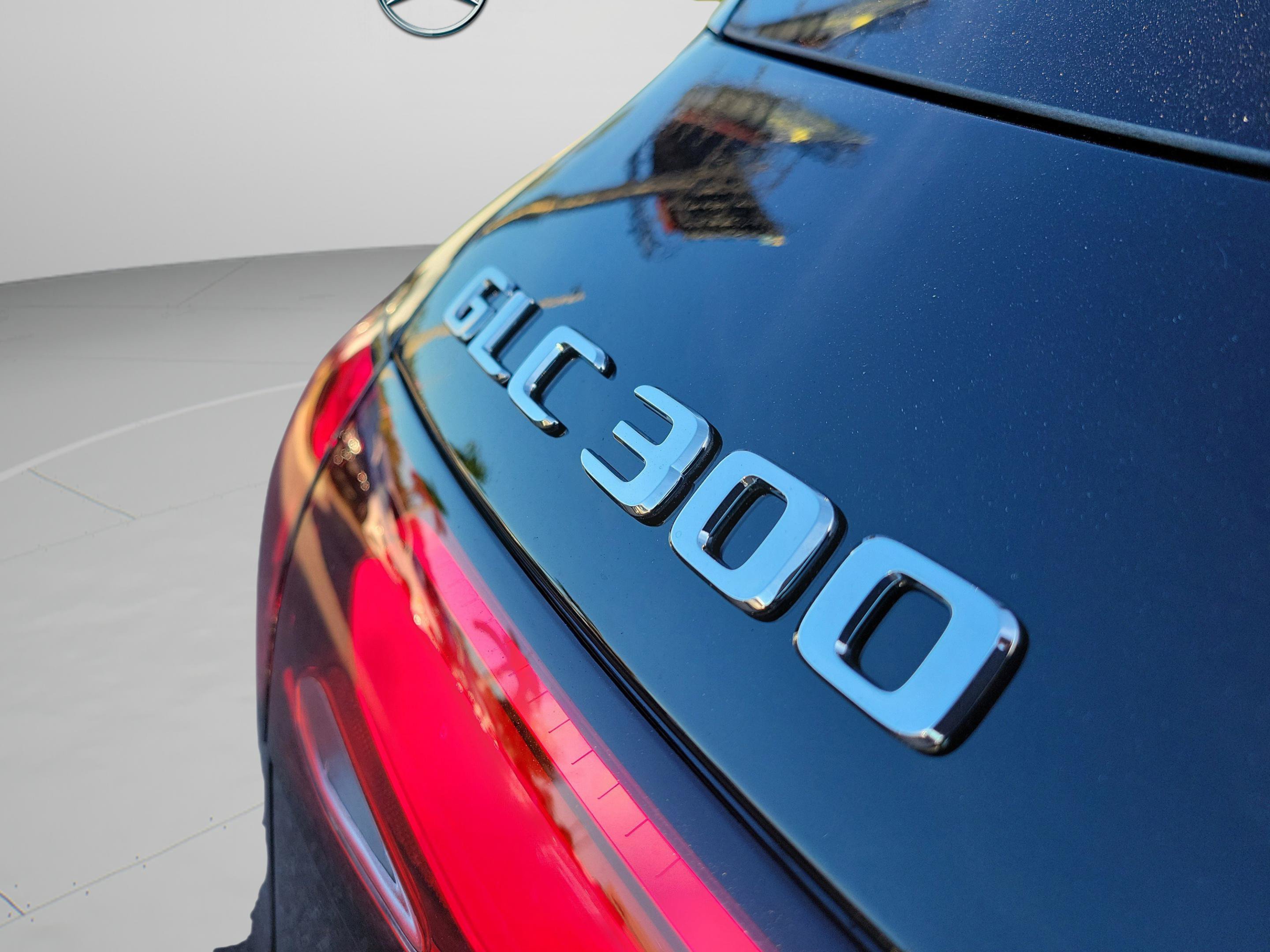 Certified 2026 Mercedes-Benz GLC 300 image 7