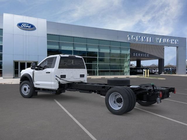 New 2025 Ford F600 2WD Regular Cab Super Duty image 4