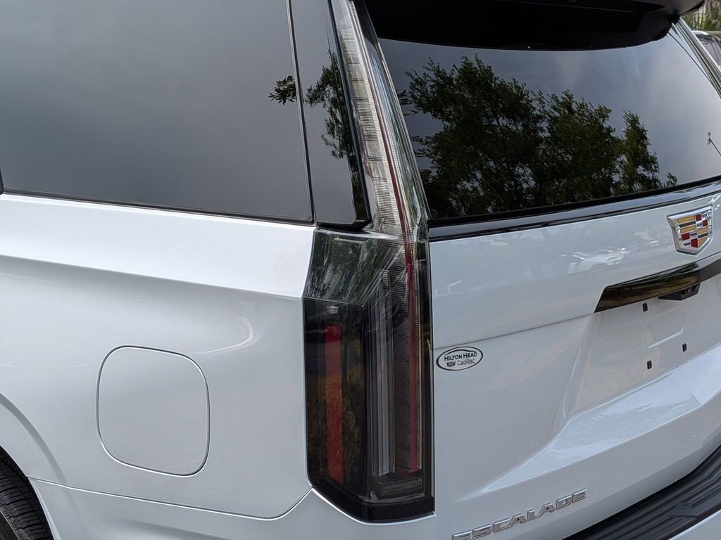 Certified 2026 Cadillac Escalade Sport AWD/4WD image 5
